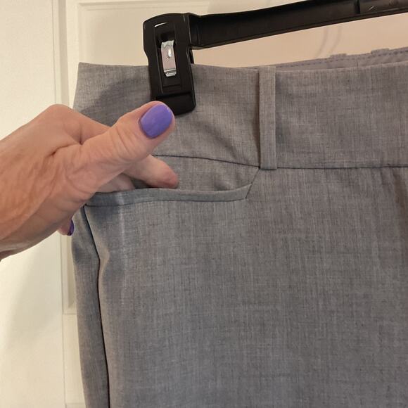 Limited Drew Fit Gray Front Back Pockets Zip Front dress Pants 2R - Picture 2 of 6